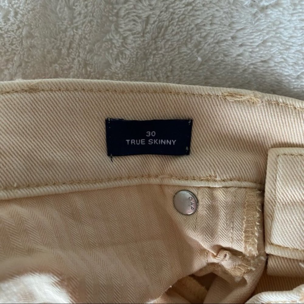 NWT Gap, light yellow mid rise true skinny stretch denim pants, size 10/30 - Picture 4 of 9
